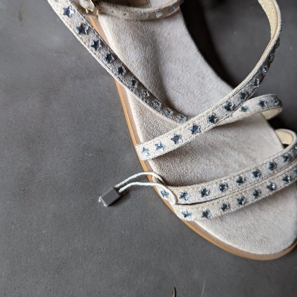 LIU •JO Beige Strappy studded sandals. - Picture 6 of 16
